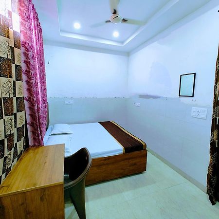 Hotel Yolo- Chandīgarh Extérieur photo