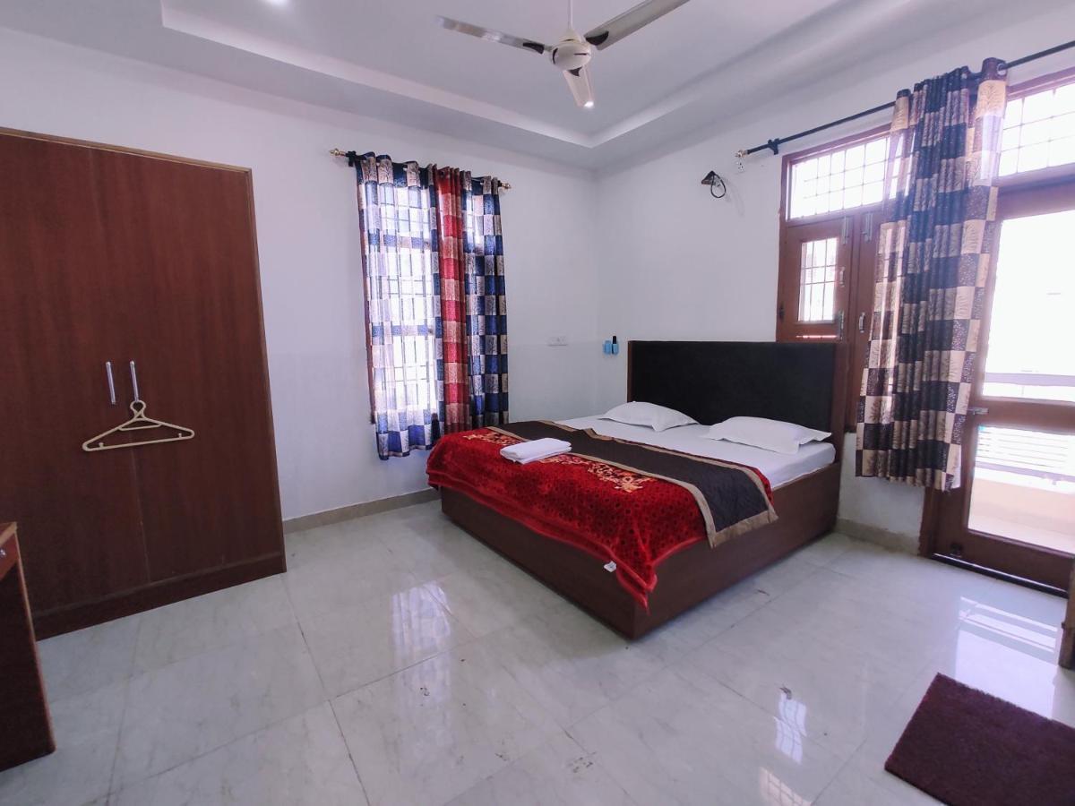 Hotel Yolo- Chandīgarh Extérieur photo