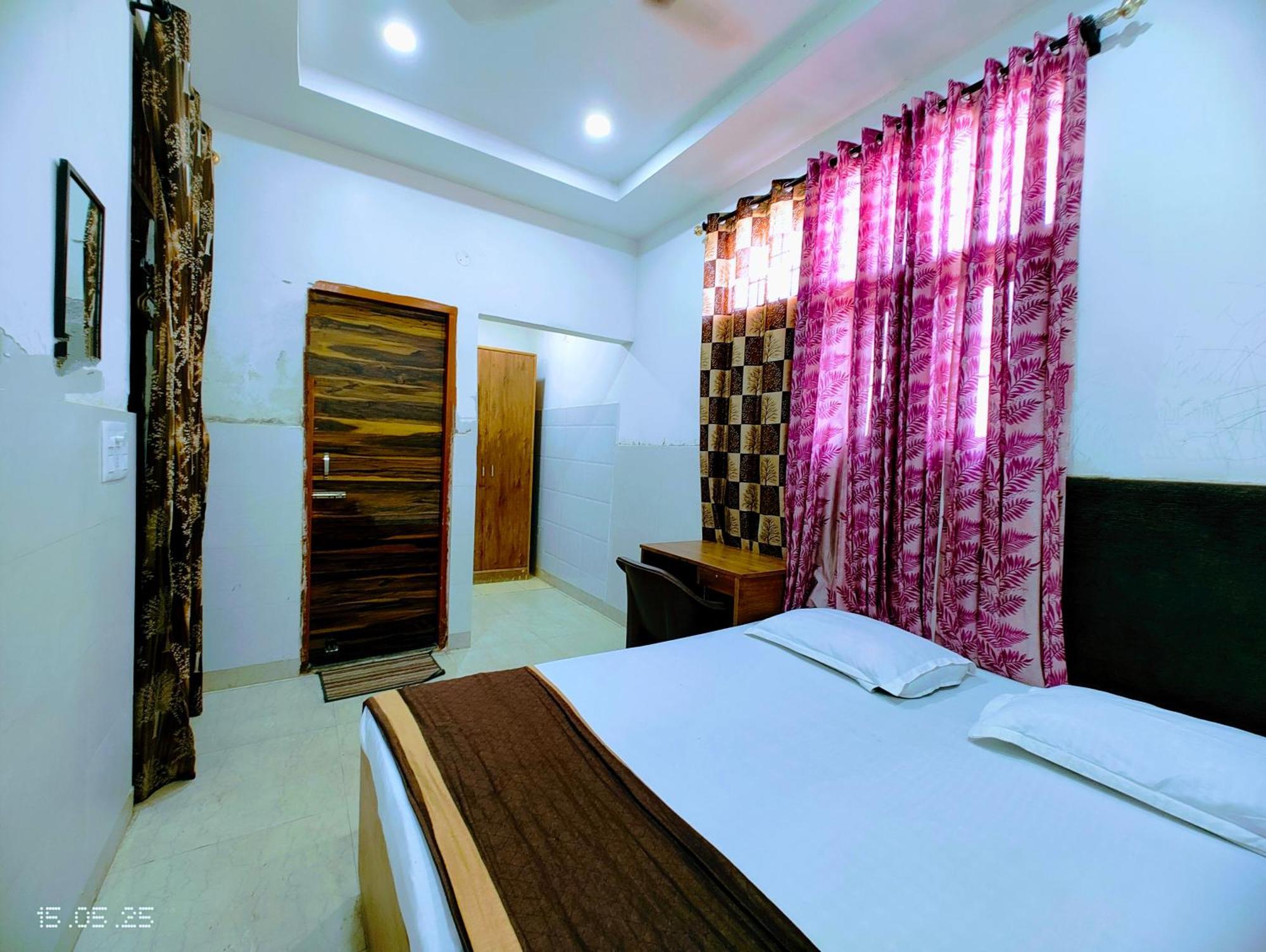 Hotel Yolo- Chandīgarh Extérieur photo