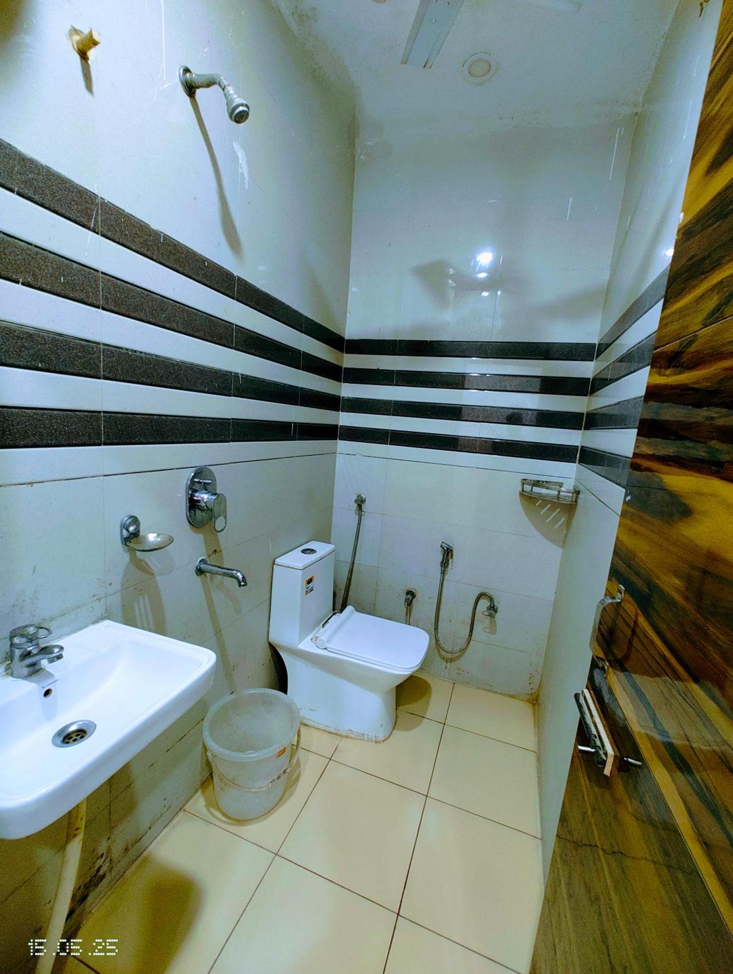 Hotel Yolo- Chandīgarh Extérieur photo