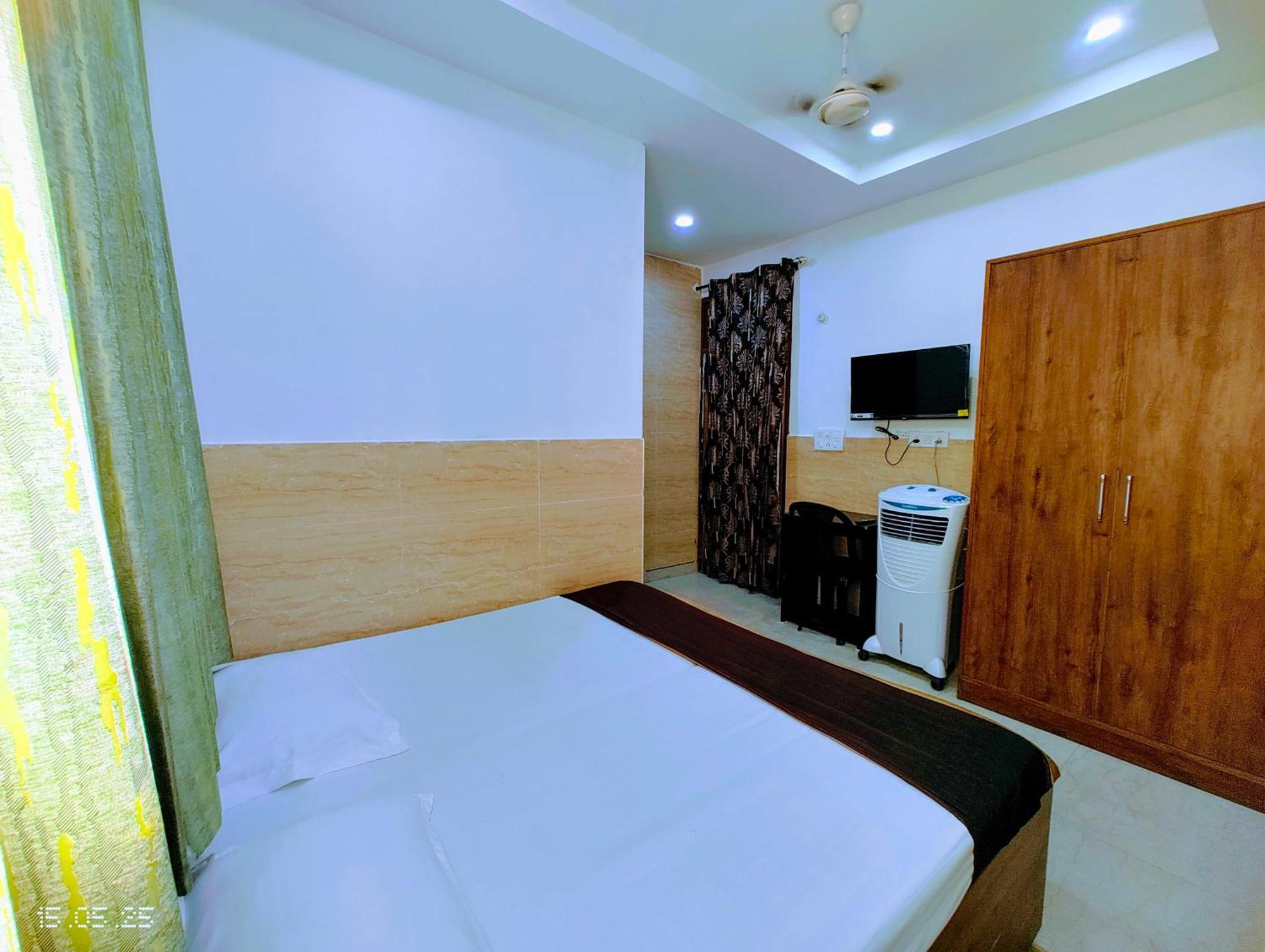 Hotel Yolo- Chandīgarh Extérieur photo